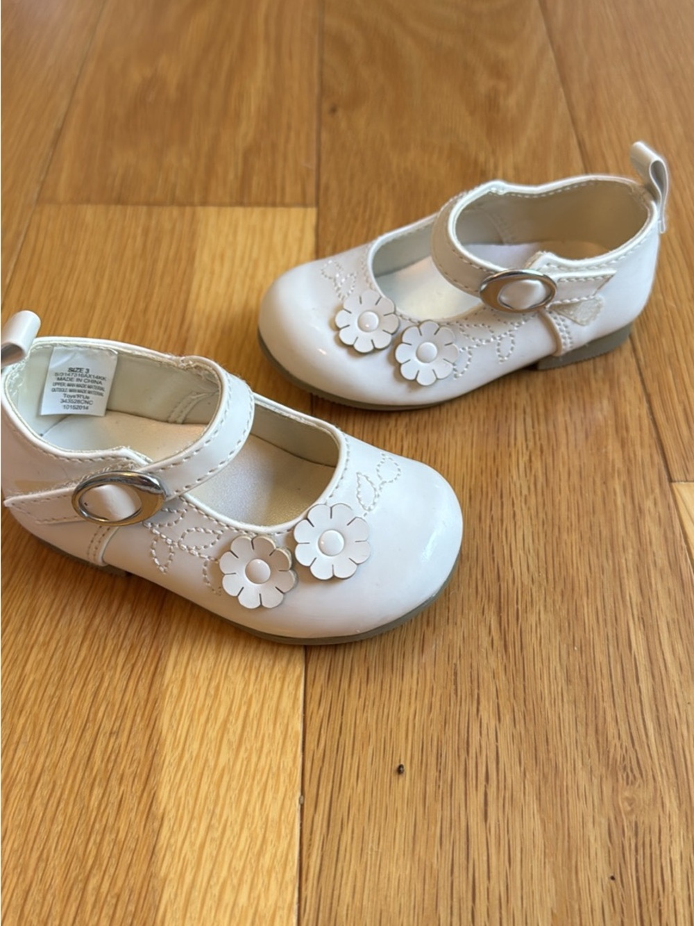 White Floral Mary Jane Baby Shoes
